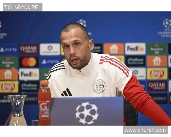 海廷加盛赞切尔西英超欧冠双线强势全队拼尽全力展现豪门风采