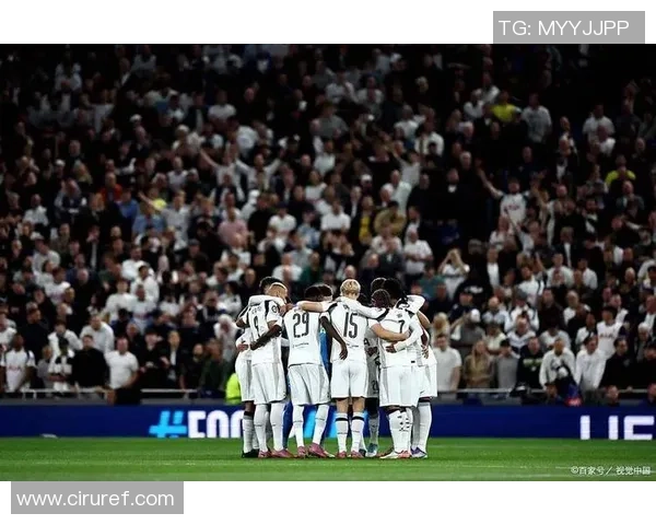 赫塔费球员在皇马禁区倒地未获判罚引发激烈争议