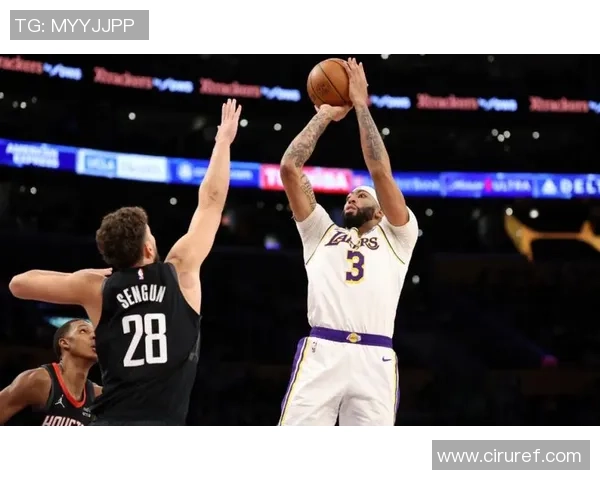 霍顿塔克因腹股沟伤势缺席两场比赛 本赛季开局遭遇不小挑战 霍顿塔克因腹股沟伤势缺席两场比赛 本赛季开局遭遇不小挑战