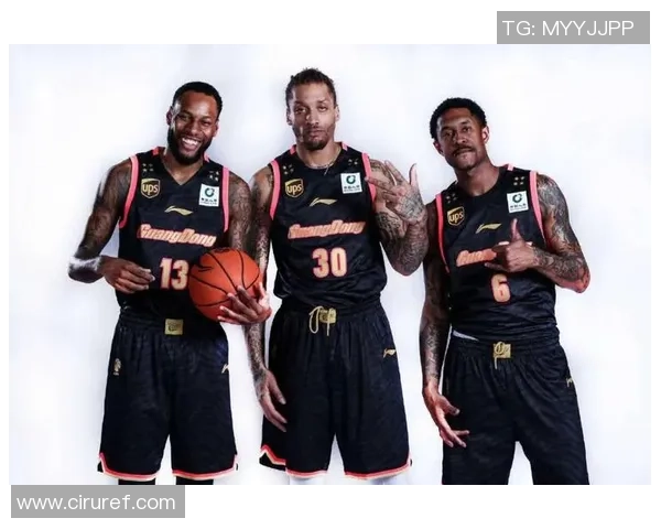 卡斯尔12中8高效砍下22分7板6助2断 全能表现助队取胜 卡斯尔12中8高效砍下22分7板6助2断 全能表现助队取胜